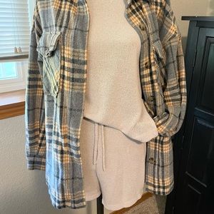 Women’s Plaid Jacket/ coat